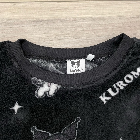 KUROMI by Sanrio Plush Cozy Crewneck Top All Over Print Size M - Picture 9 of 16